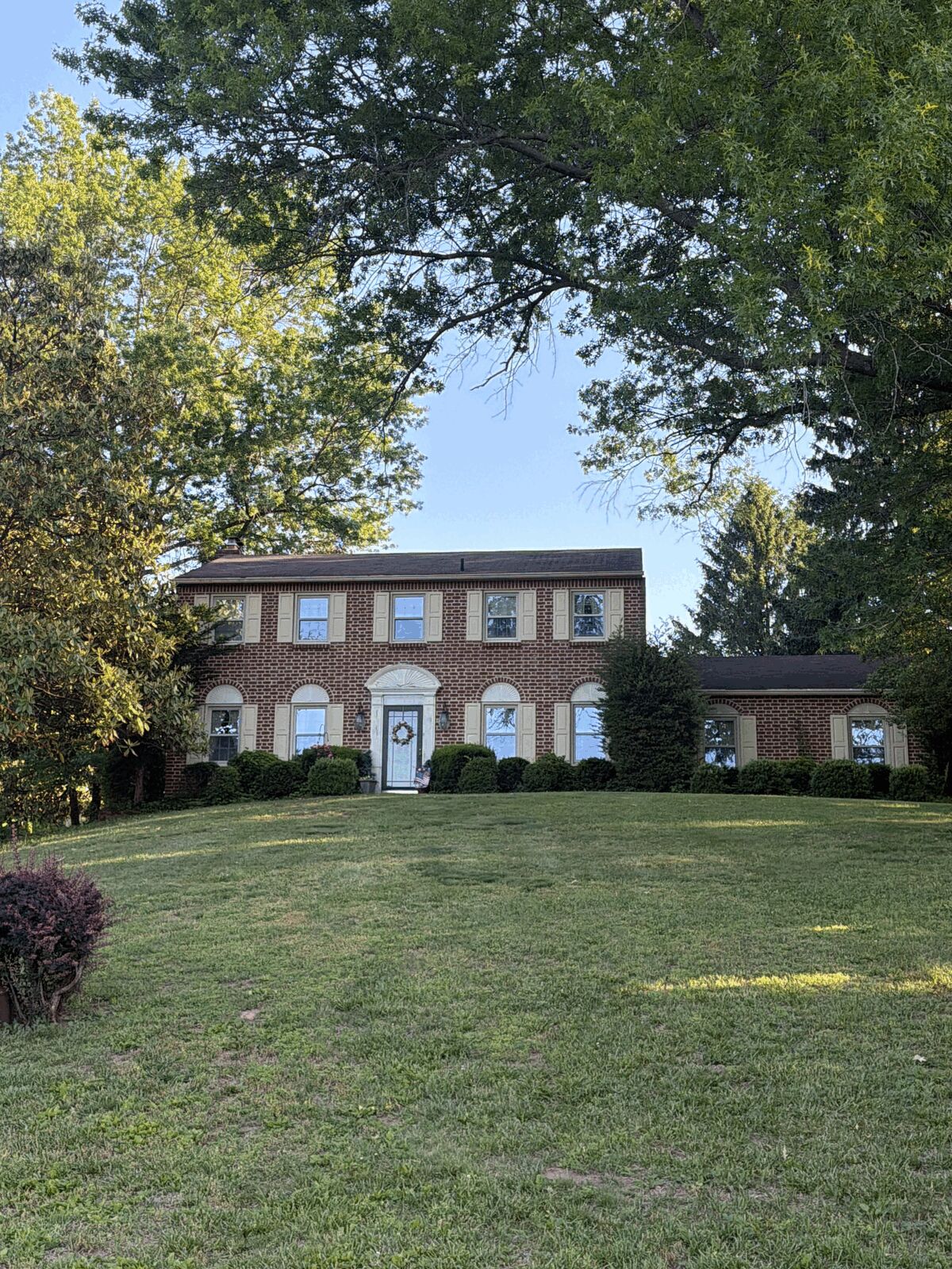 Paramount Home Solutions Replaces A Full Roof On Foxview Rd In Pottstown