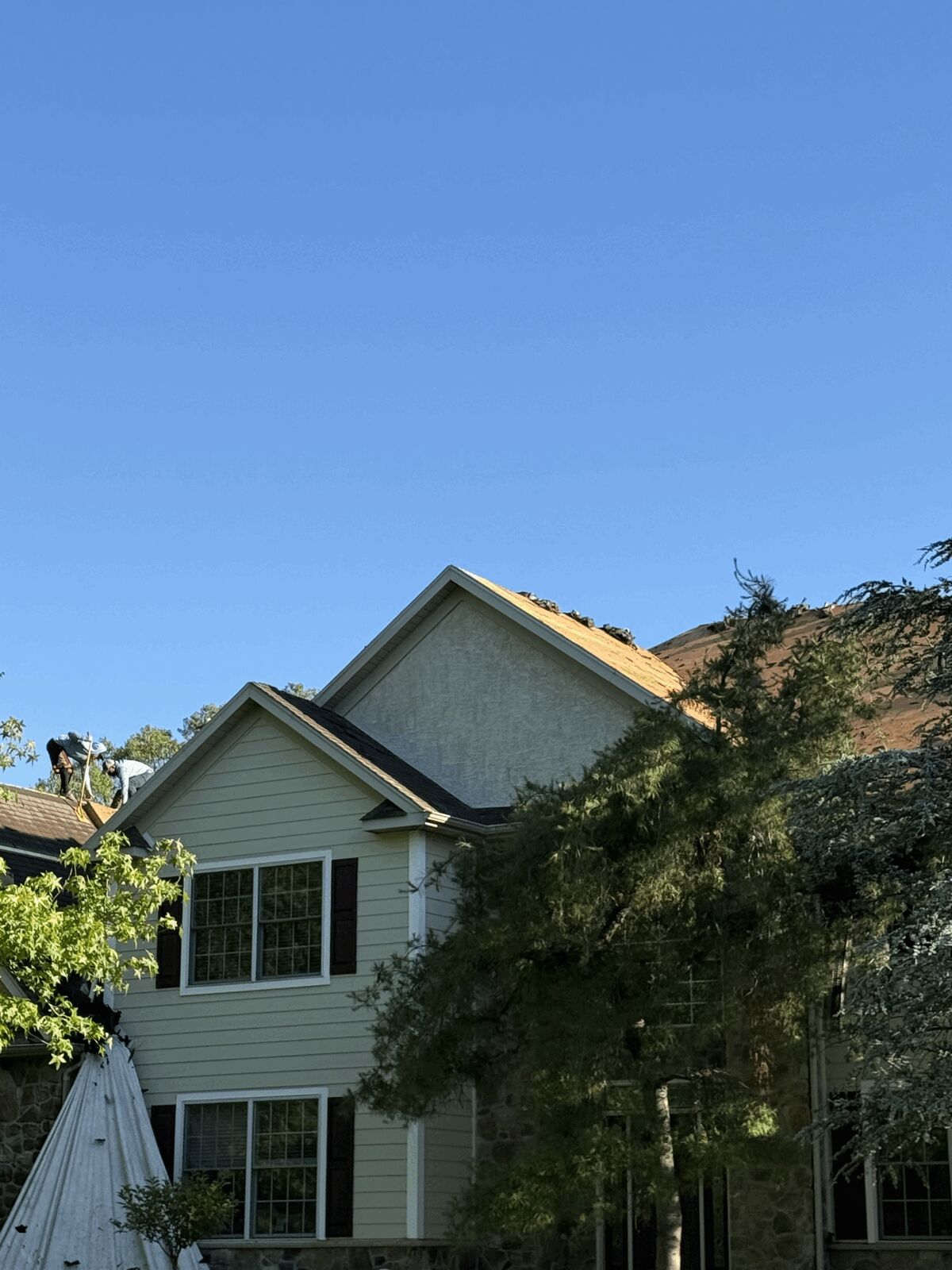Paramount Home Solutions Replaces A Full Roof In Newtown