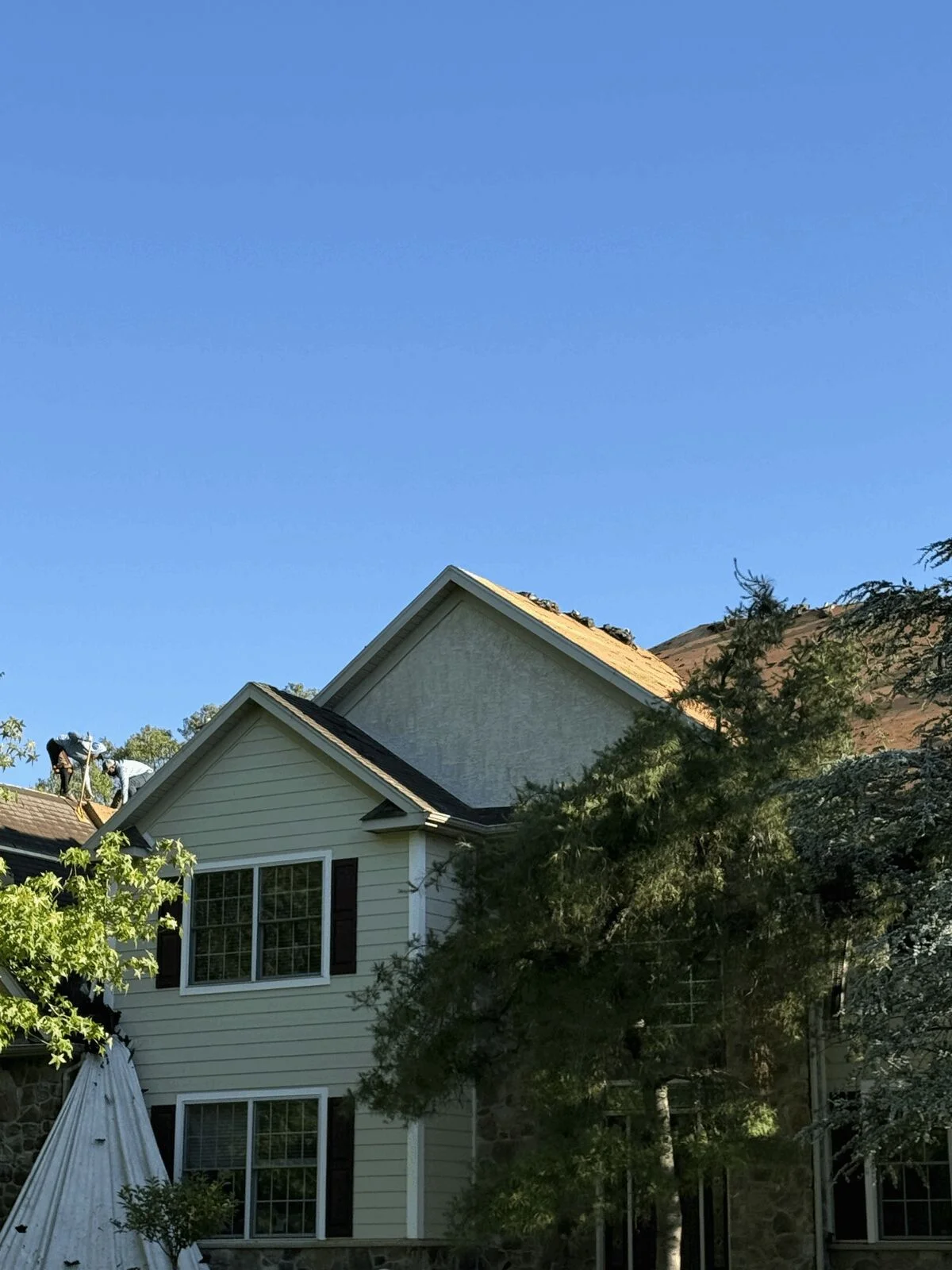 Paramount Home Solutions Replaces A Full Roof In Newtown